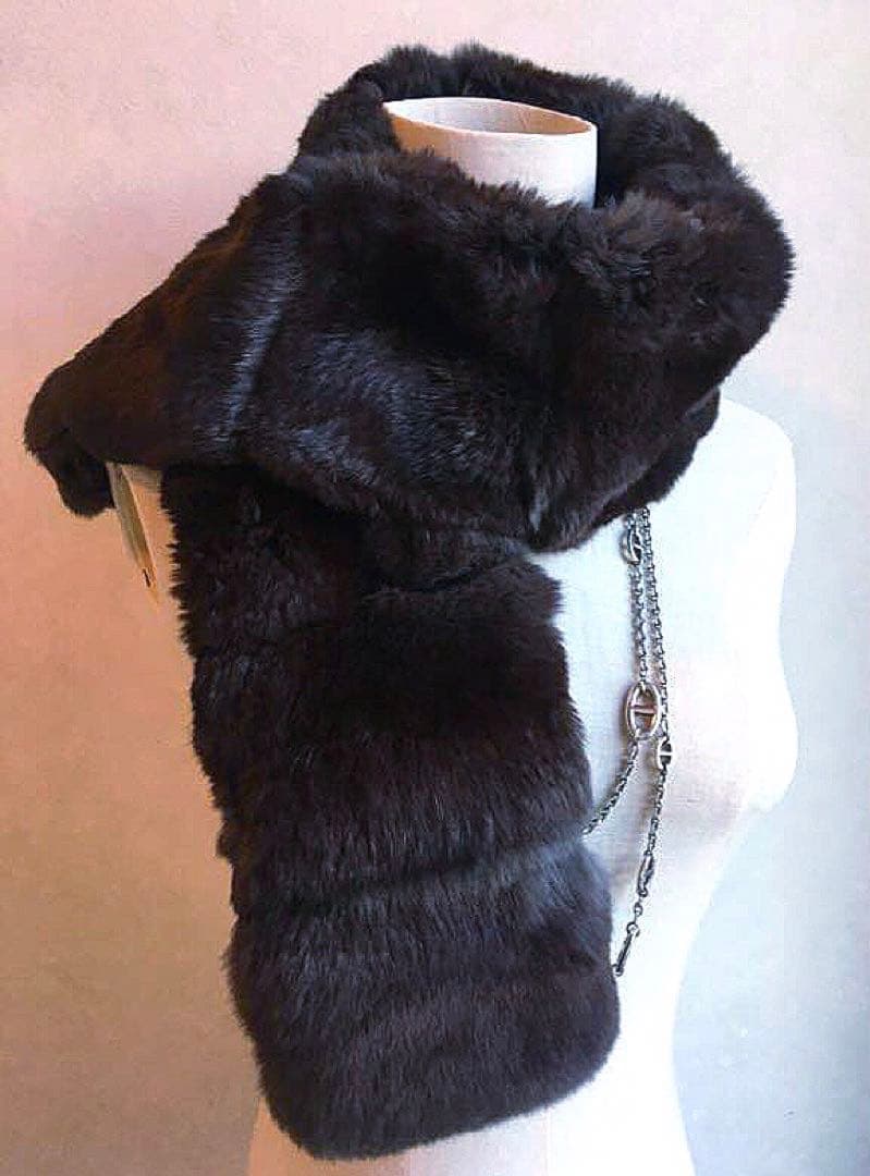 定価１４０万カタログ掲載ロロピアーナチンチラファー＆カシミア裏地マフラーストール