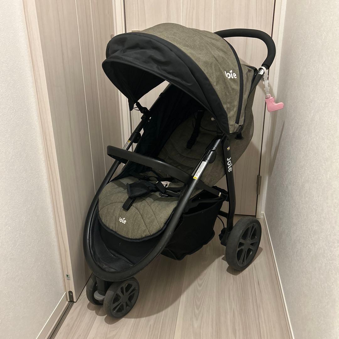 引き取り歓迎！レインカバーとうまけつき。Joie ベビーカー グリーン タイヤ大