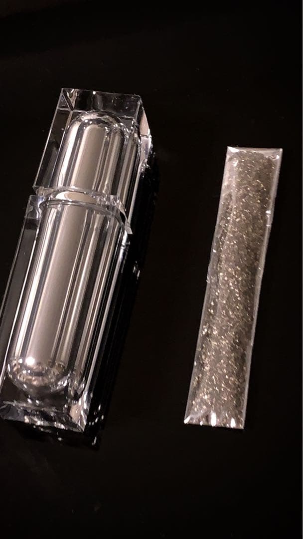 最高級な宇宙の隕石の粉ケース付き ⚜️✨　宇宙の流れ星の粉 ✨✨✨