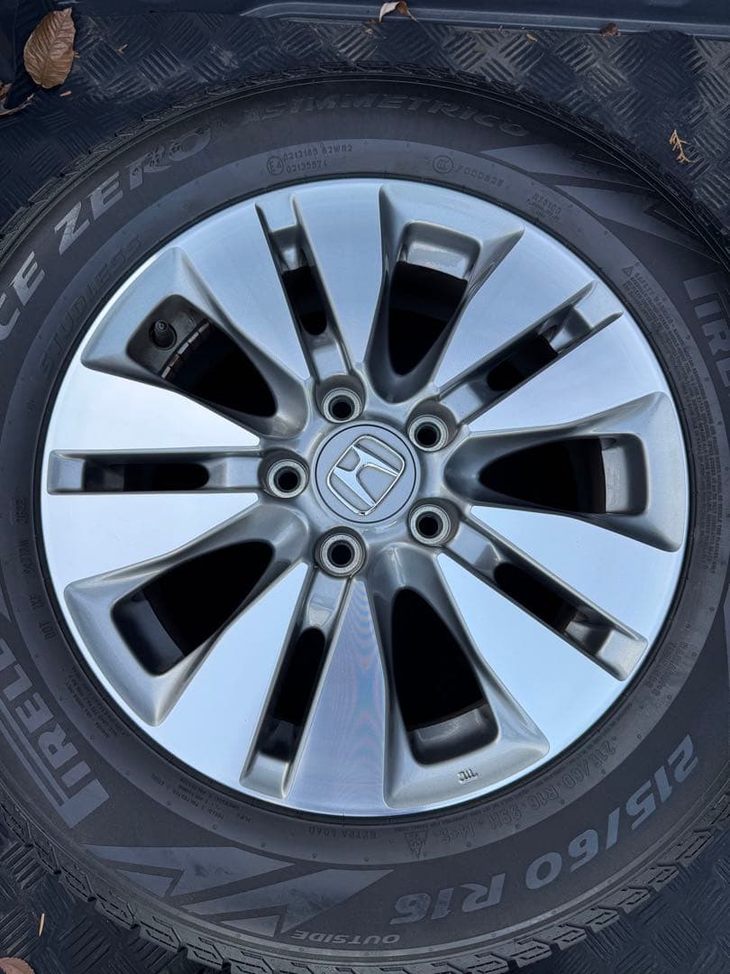 ホンダ 純正 16インチホイール & ピレリICE ZERO 215/60R16