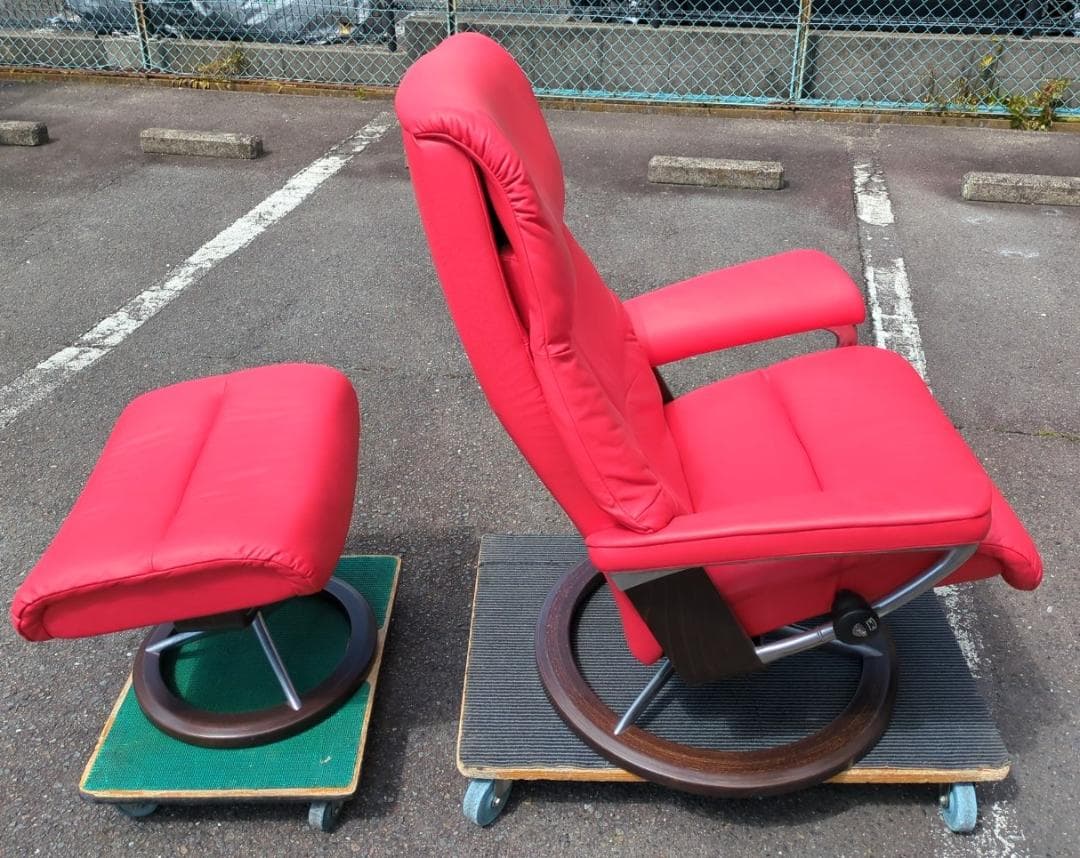 〈セット販売〉エコーネス ストレスレスチェア 赤 正規品 ① オットマン