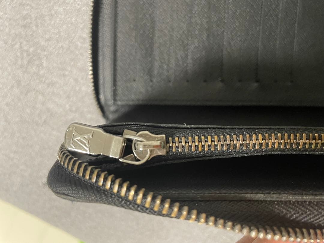 Louis Vuitton ブラック 長財布　ヴィトン　エクリプス　ジッピー