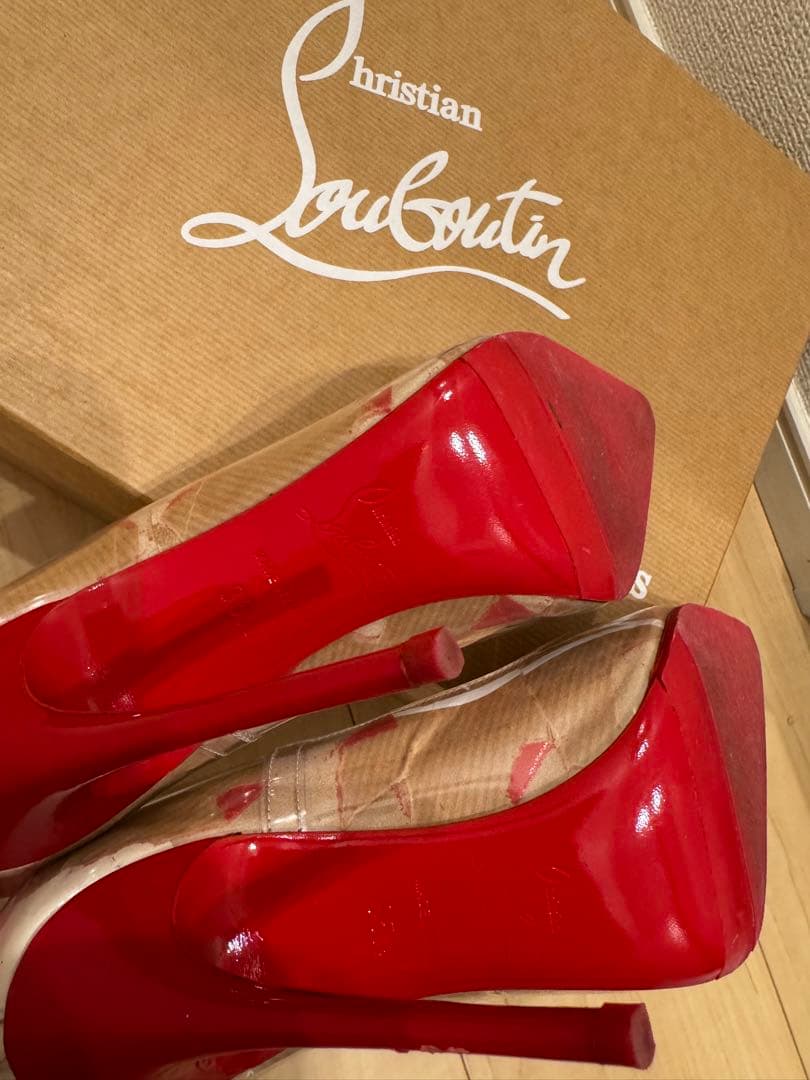 Christian Louboutinロゴハイヒールパンプス　裏張済み❗️