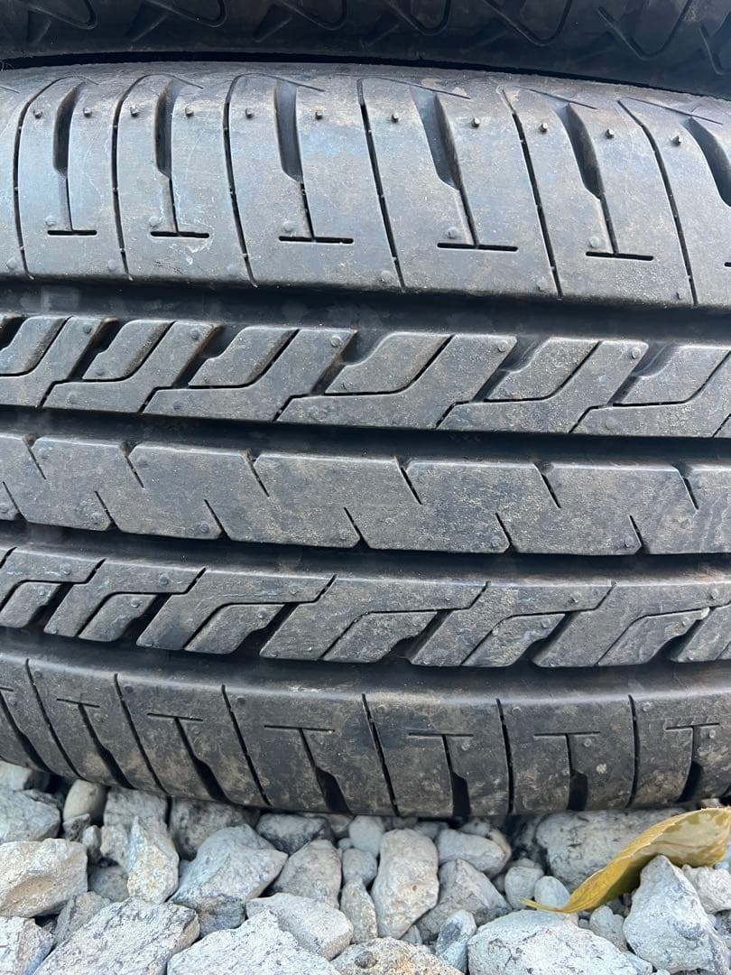 セイバーリング　sl201 205/60r16 24年製　バリ山　イボ付き