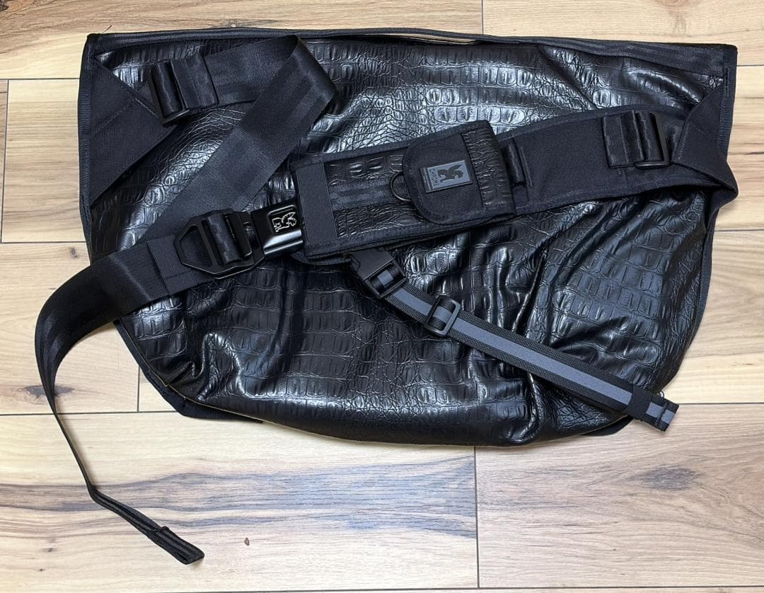 新品★エンジニアドガーメンツ×クロームCTZ24Lメッセンジャーバッグ