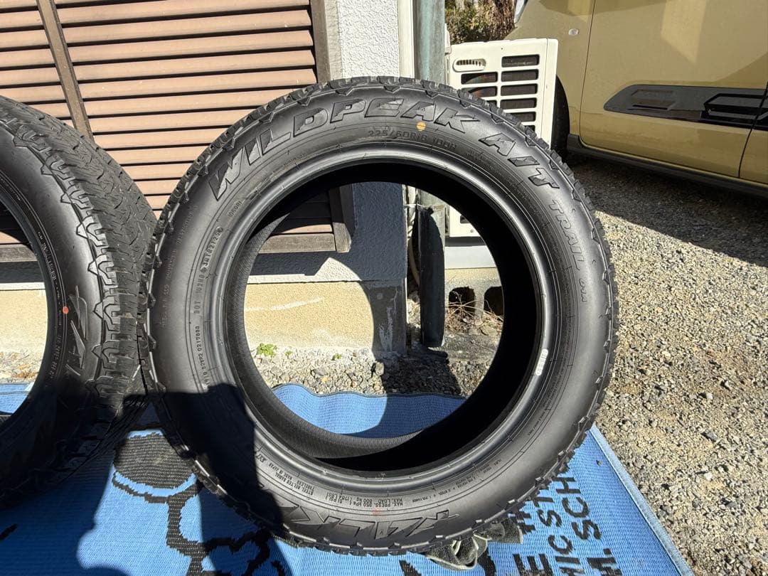 RAV4純正　225/60/18 ファルケンWILDPEAK A/T TRAIL