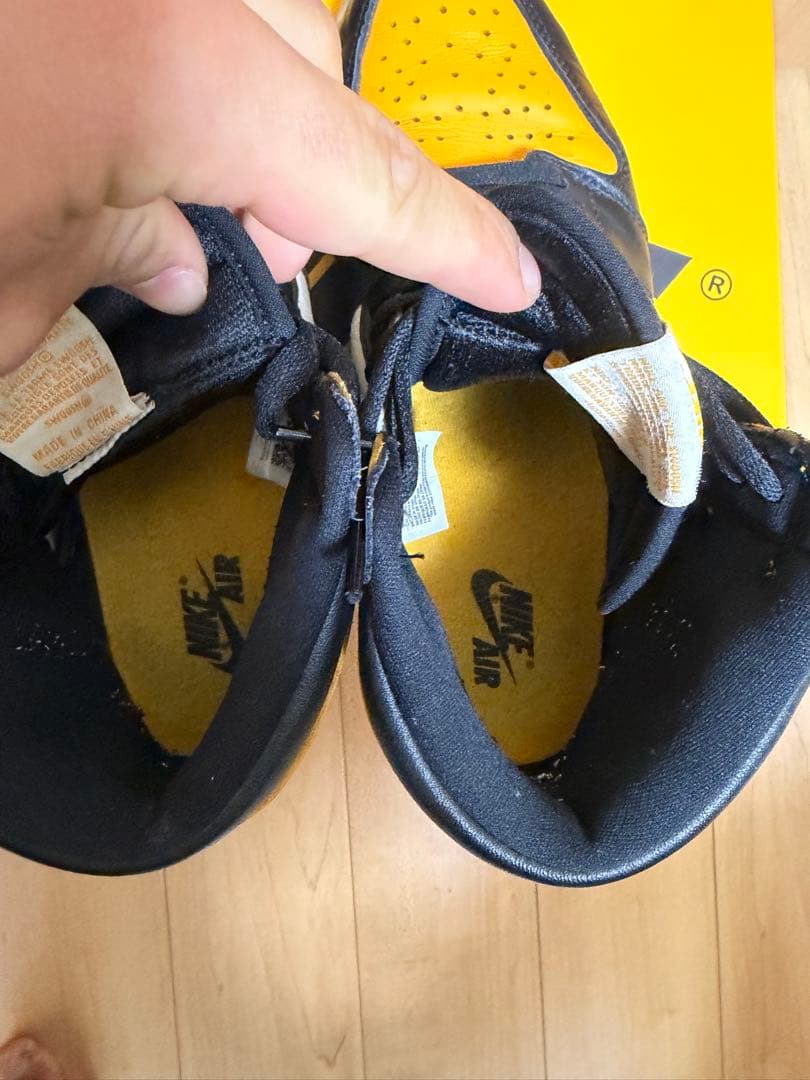 靴 NIKE Air Jordan 1 taxi