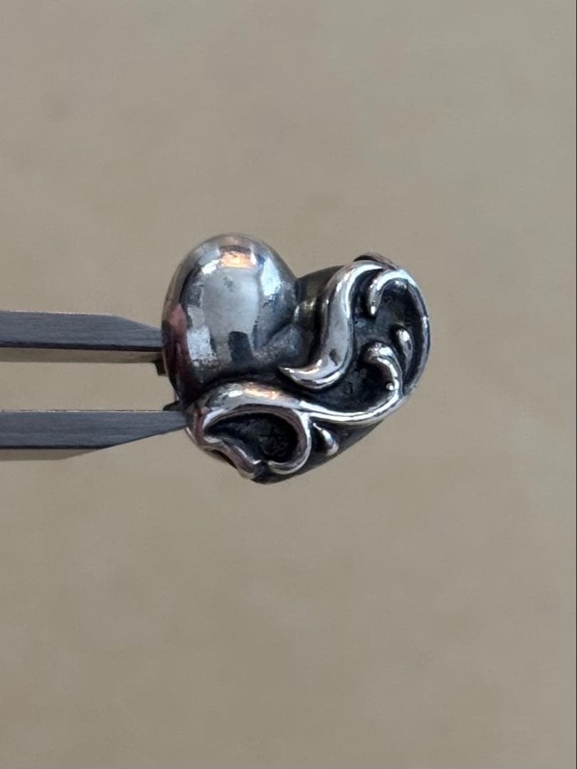 CHROME HEARTS ハートスタッドピアス 片耳