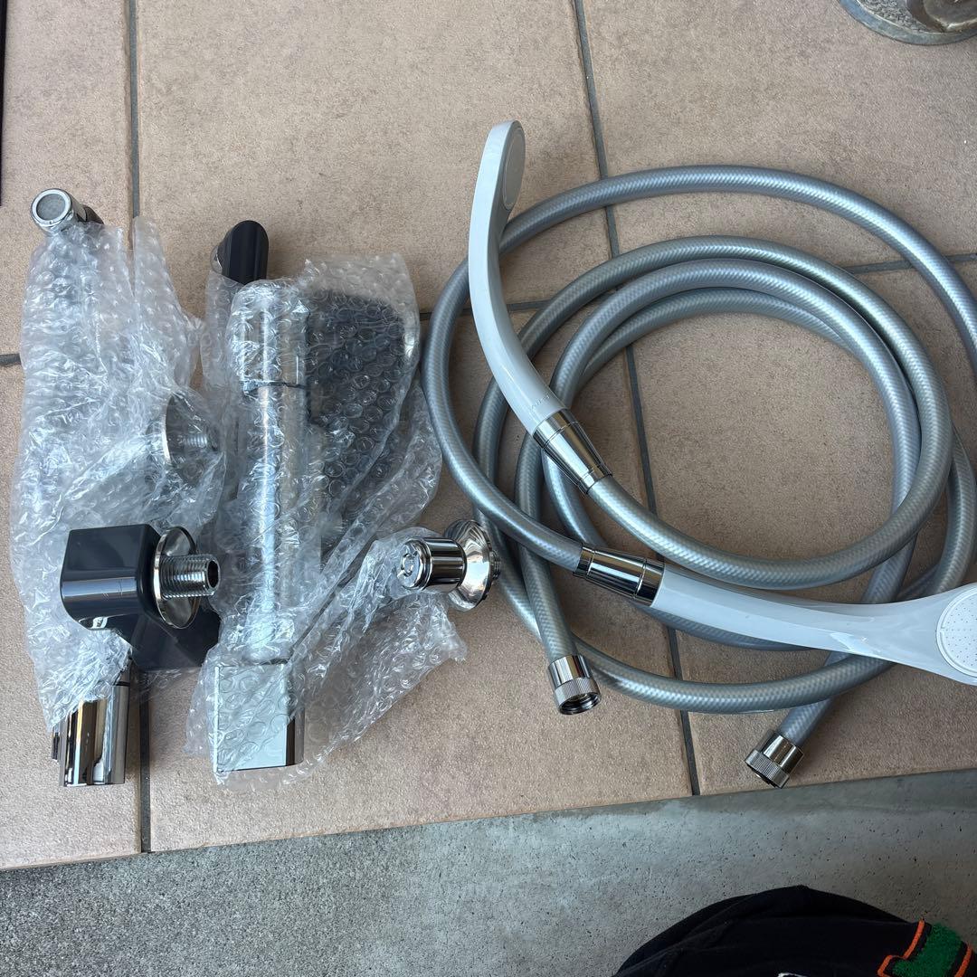 SANEIシャワー混合水栓３組売り