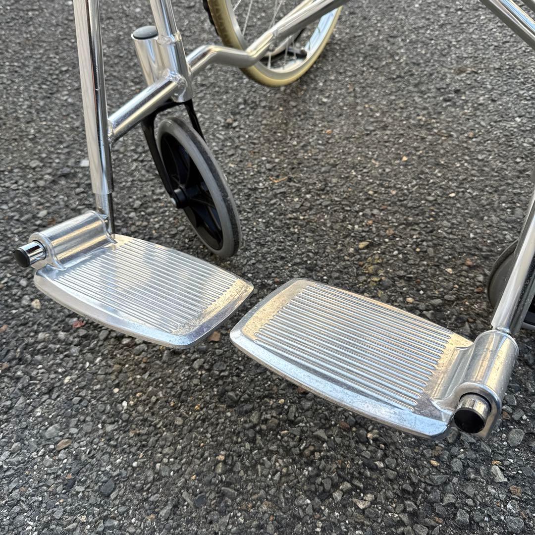 美品 軽量自走用車椅子 チェック柄　引取限定【A-193】