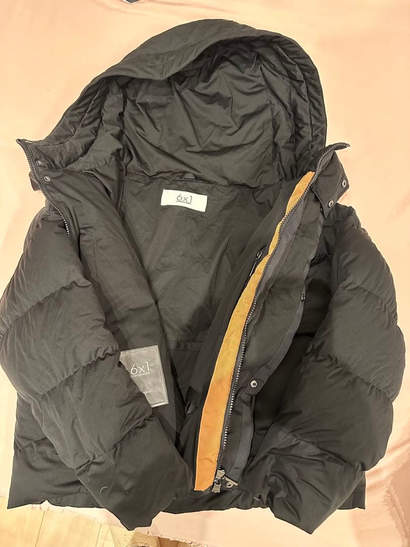 6×1  / COCOON DOWN JACKET 　黒