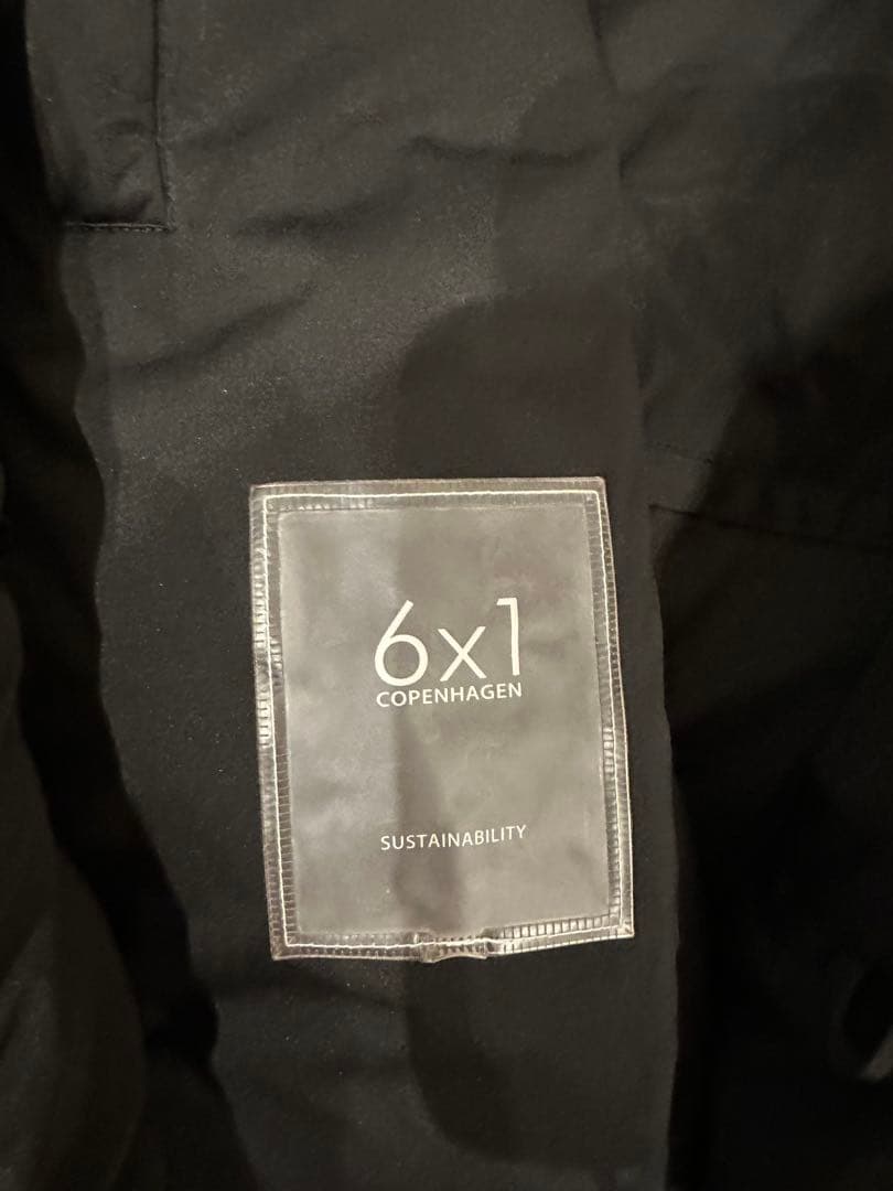 6×1  / COCOON DOWN JACKET 　黒