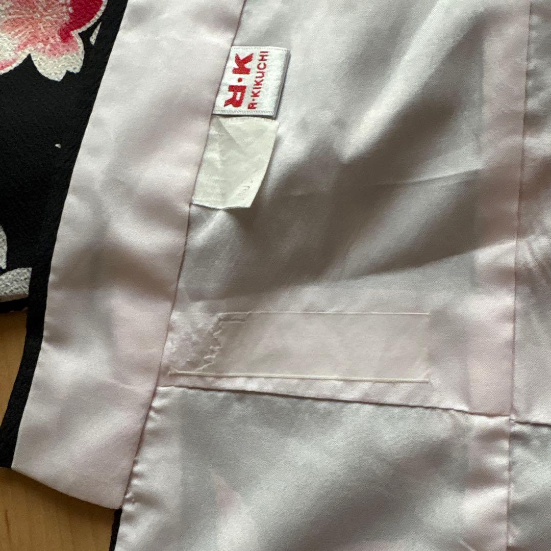 127 R・K 黒×桜　ちりめん　7歳 七五三着物セット　和装小物　結び帯