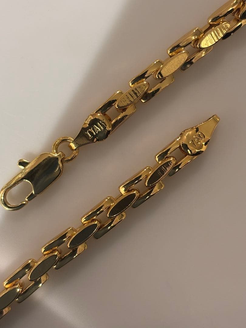 ゴールドネックレスネックレス 750 ITALY 刻印あり遺品