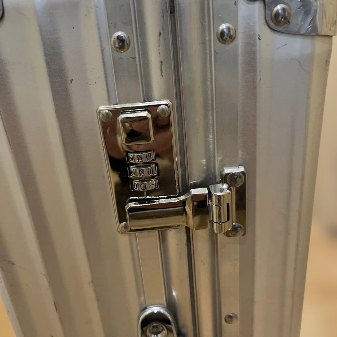 RIMOWA CLASSIC FLIGHT リモワ　スーツケース　ジャンク品