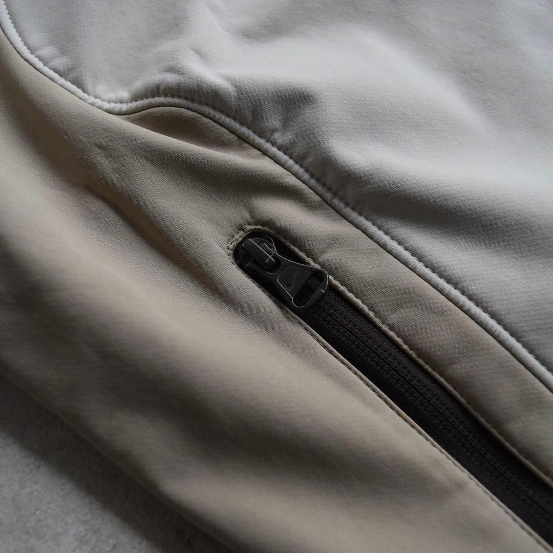 00s ナイキ NIKE ソフトシェルジャケット テック ベージュ白 S