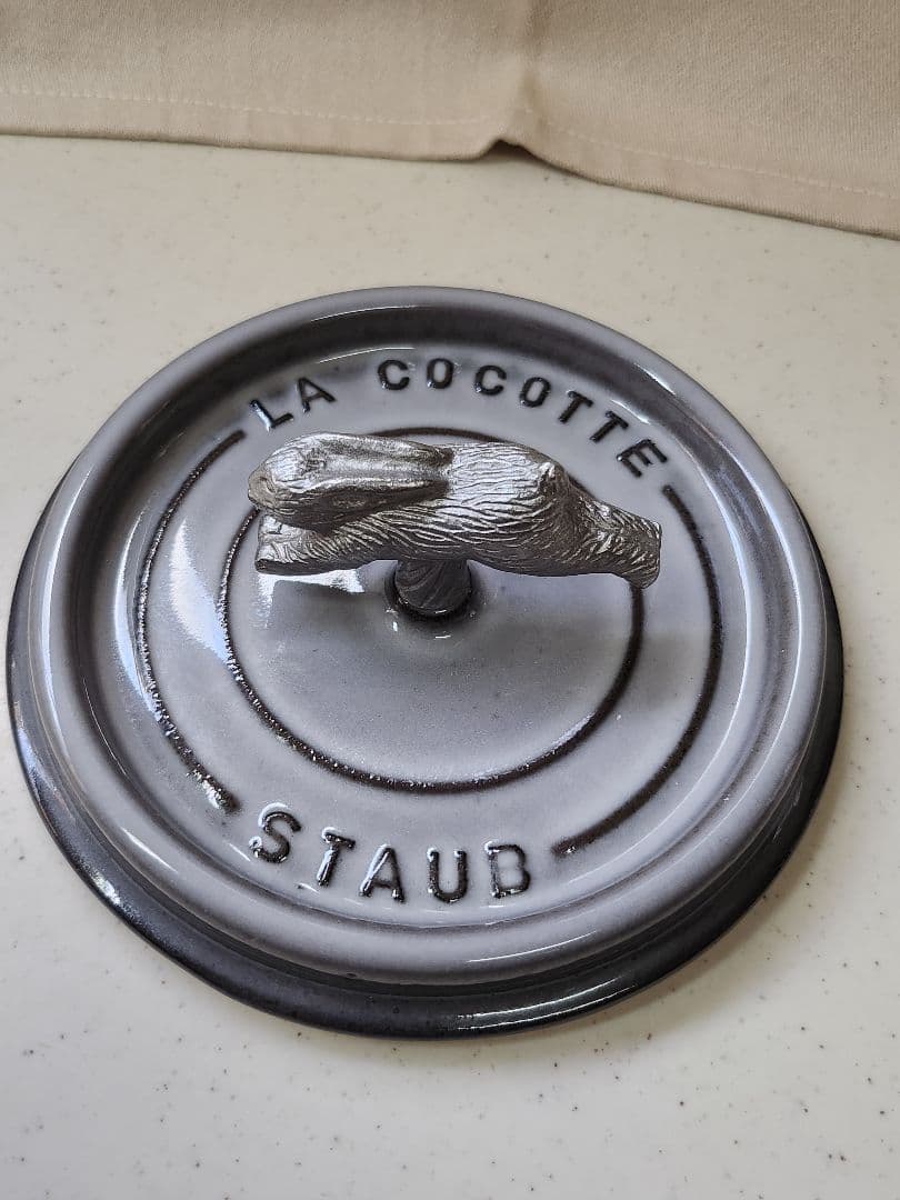 ■稀少■ ストウブ(Staub)ラウンドココット16cm[旧旧型] グレー