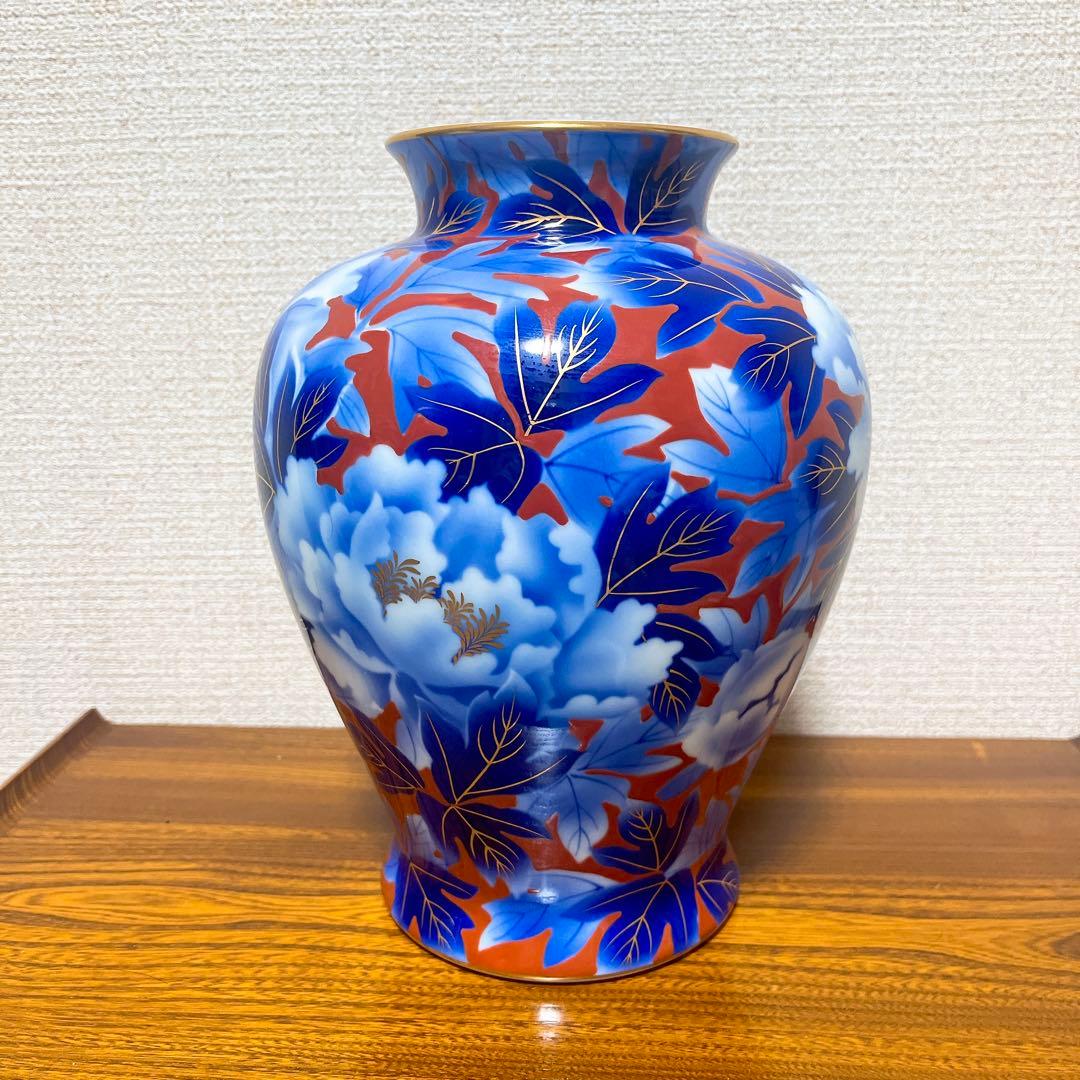 深川製磁 振牡丹外赤 花器　花瓶