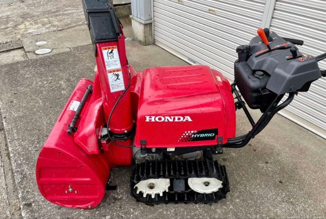 使用わずかホンダハイブリッド除雪機 HSS970i 11馬力 運賃一部無料！