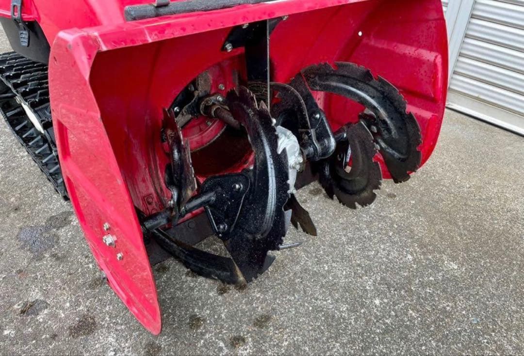 使用わずかホンダハイブリッド除雪機 HSS970i 11馬力 運賃一部無料！