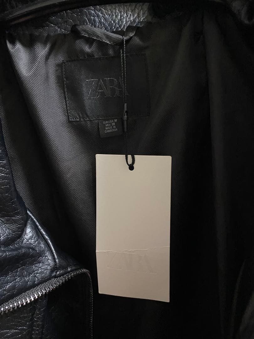 ZARA 完売品　フェイクレザージャケット　Mサイズ