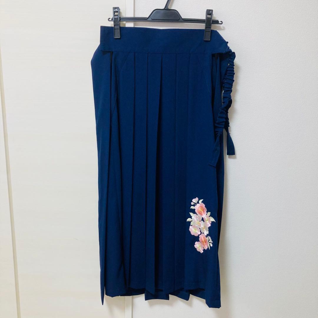 美品　キャサリンコテージ　袴　鶴　和柄　花柄刺繍　簡単着付け　卒業式　140