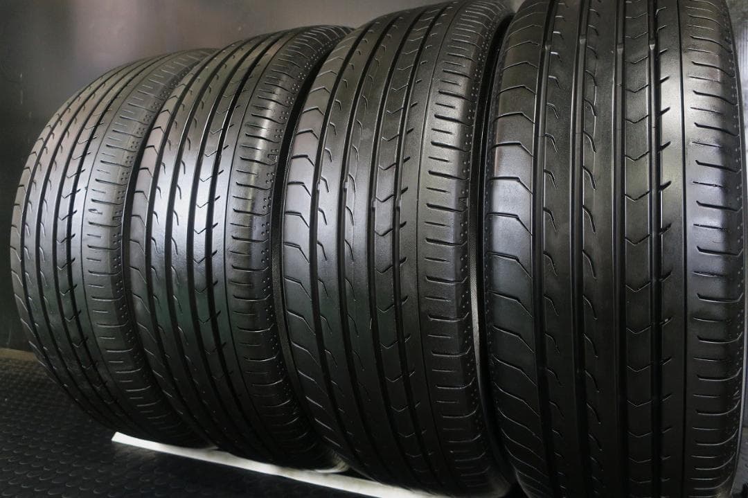 極上イボ付き 2022年製 215/60R17 ヨコハマ ブルーアース RV03