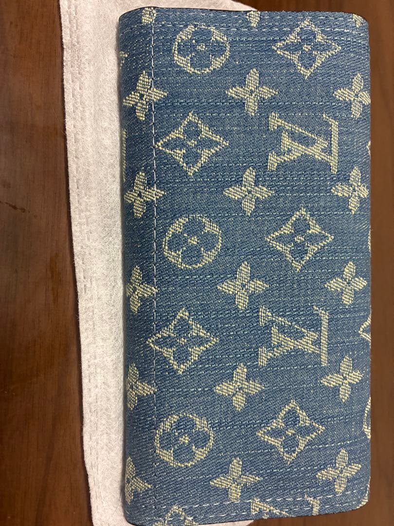 人気ノベルティ 財布　新品