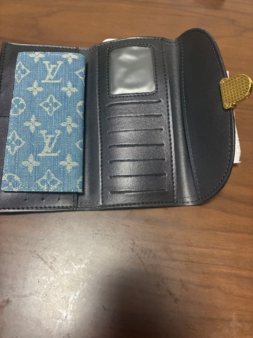 人気ノベルティ 財布　新品