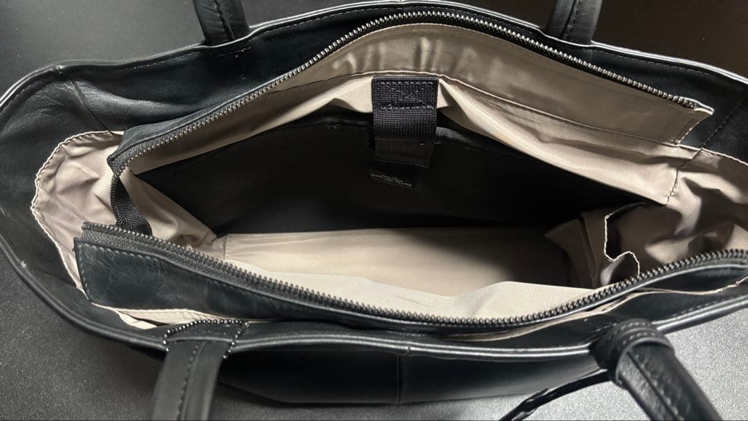 green label relaxing ファンクショナル レザー トートバッグ