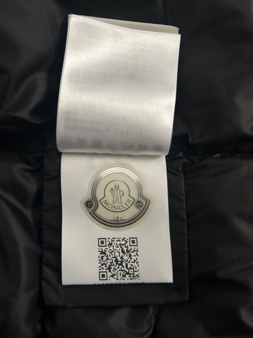 Moncler ダウンジャケットHIVA