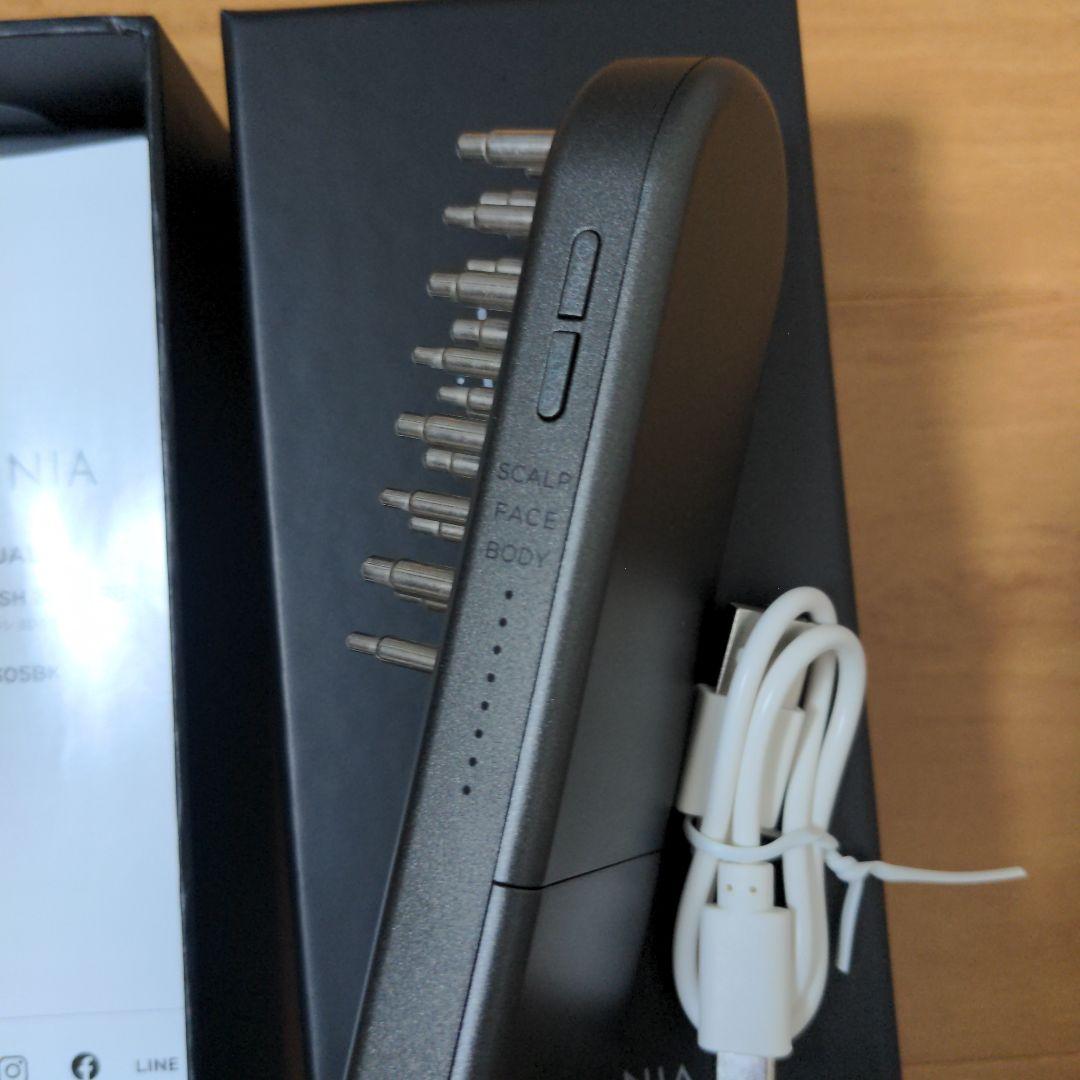SALONIA EMS LIFT BRUSH 3D CARE ブラック