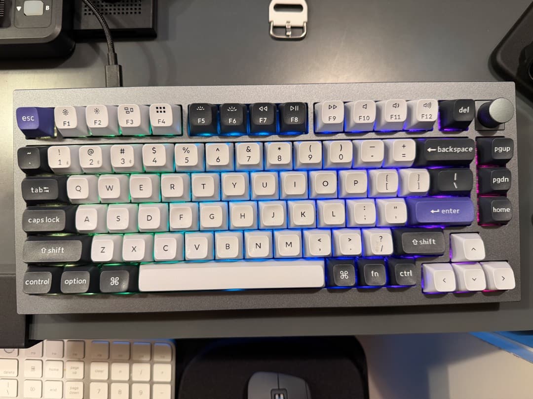 Keychron Q1 Pro メカニカル茶軸 ノブ US ホットスワップ 美品