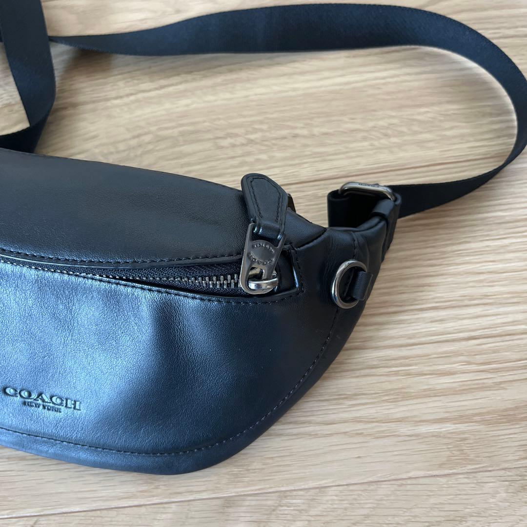 COACH ボディバッグ 黒 レザー