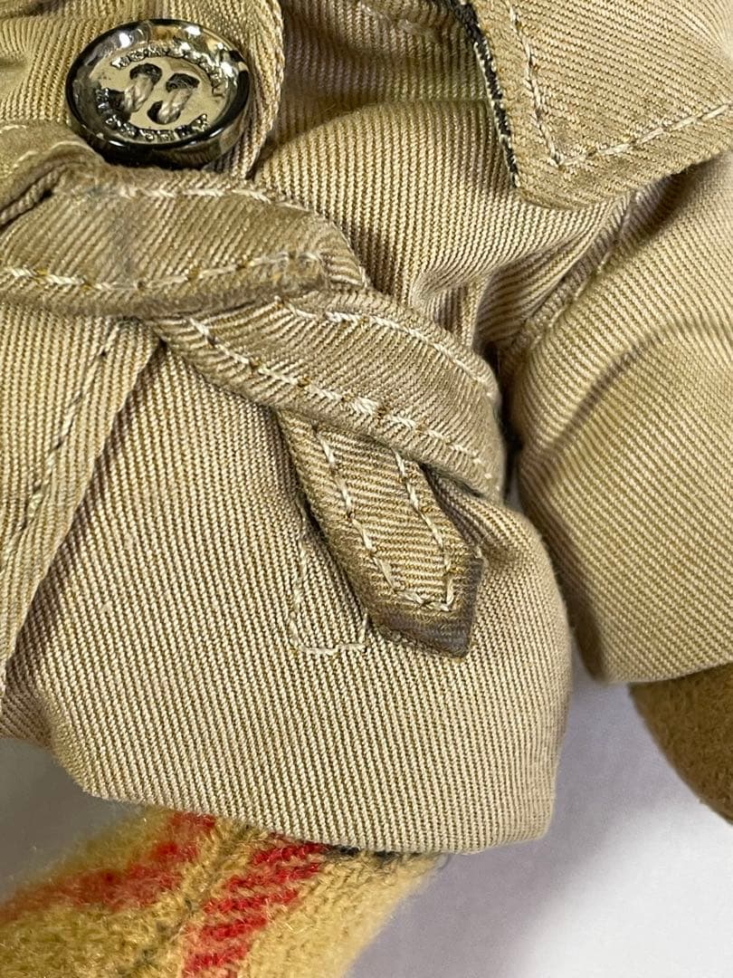 まゆKON ‼️BURBERRY バーバリーベア　トレンチコートキーホルダー