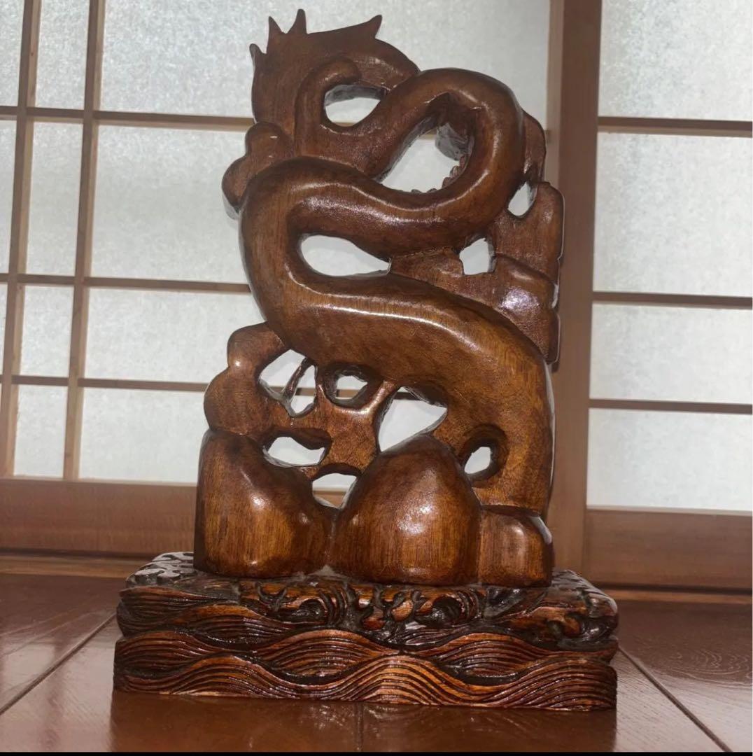 彫刻工芸品　龍　手彫り 木彫り　一点物
