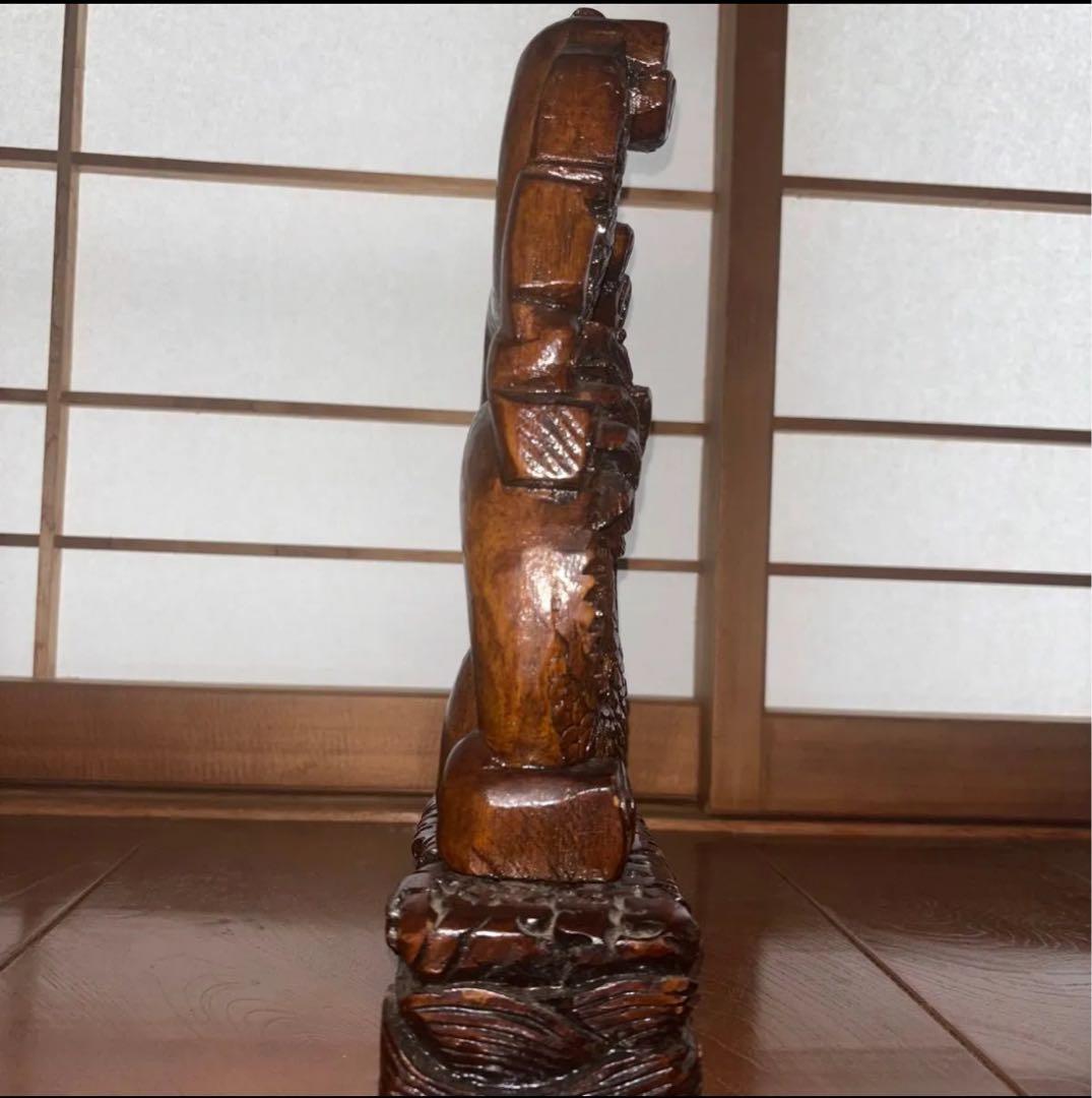 彫刻工芸品　龍　手彫り 木彫り　一点物
