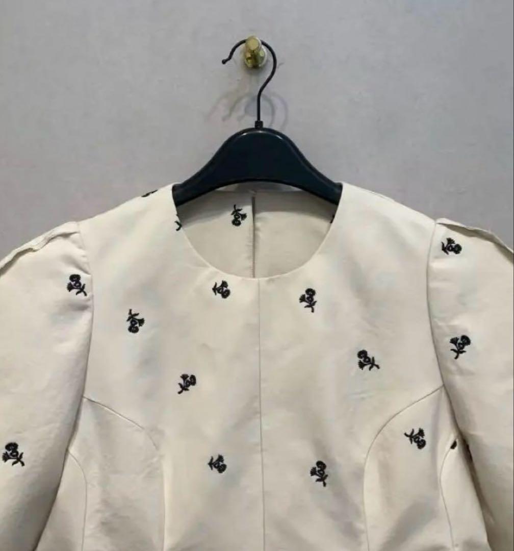 即日発送　machatt フォルムプルオーバー