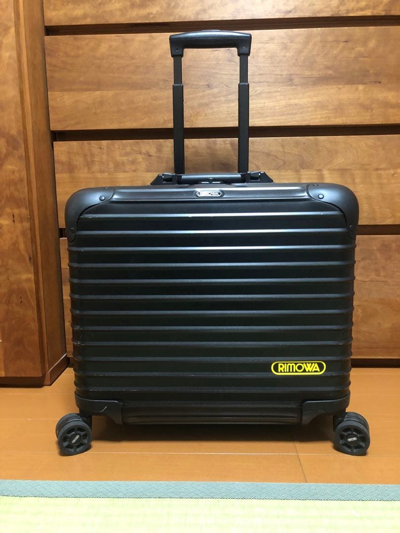 ☆極美品☆激レア☆RIMOWA リモワ　ステルス　ビジネストロリー4輪　　26L