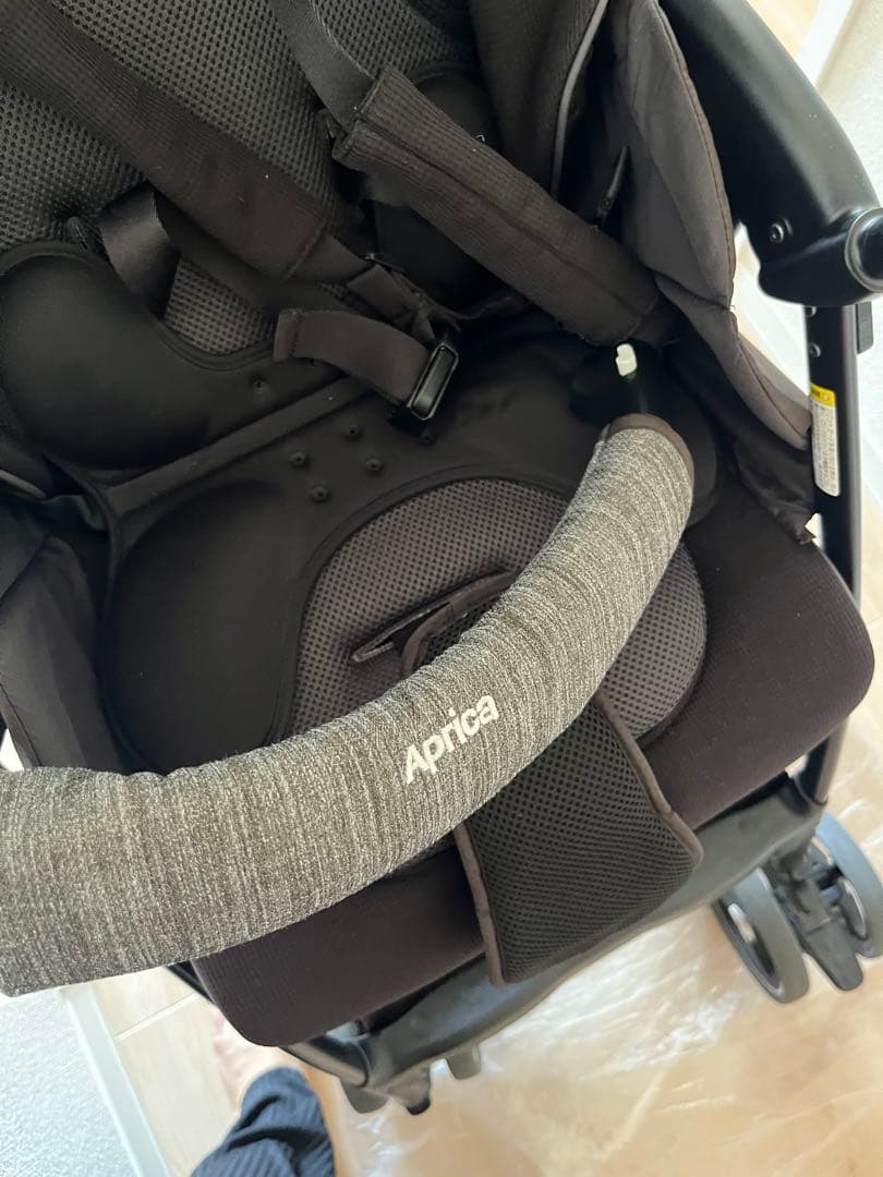 【直接引取】Aprica ラクーナビッテクッション