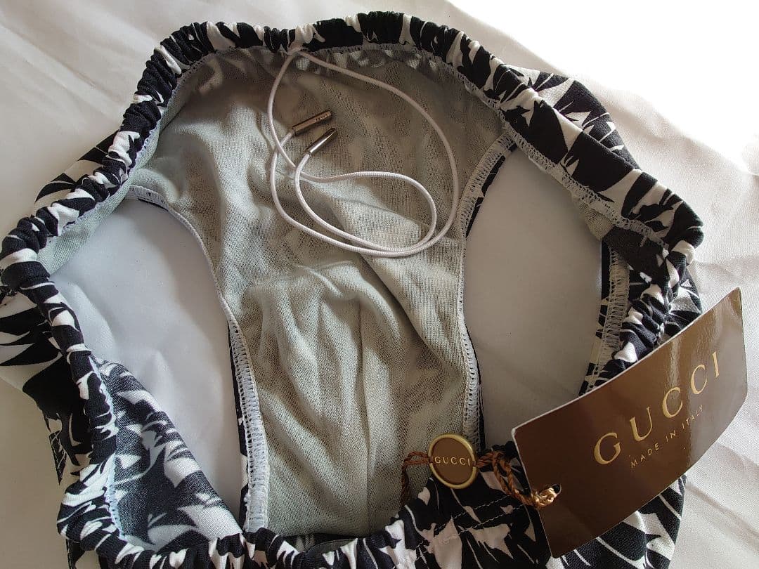 グッチ 新品未使用 水着 タグ、ビニール袋付き