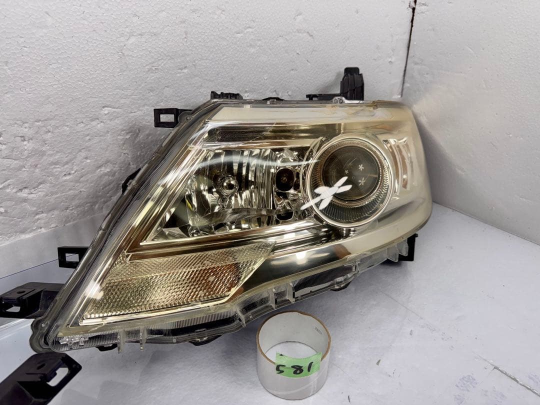 日産セレナ HWS C25 CC25 後期 HID ヘッドライト 左右