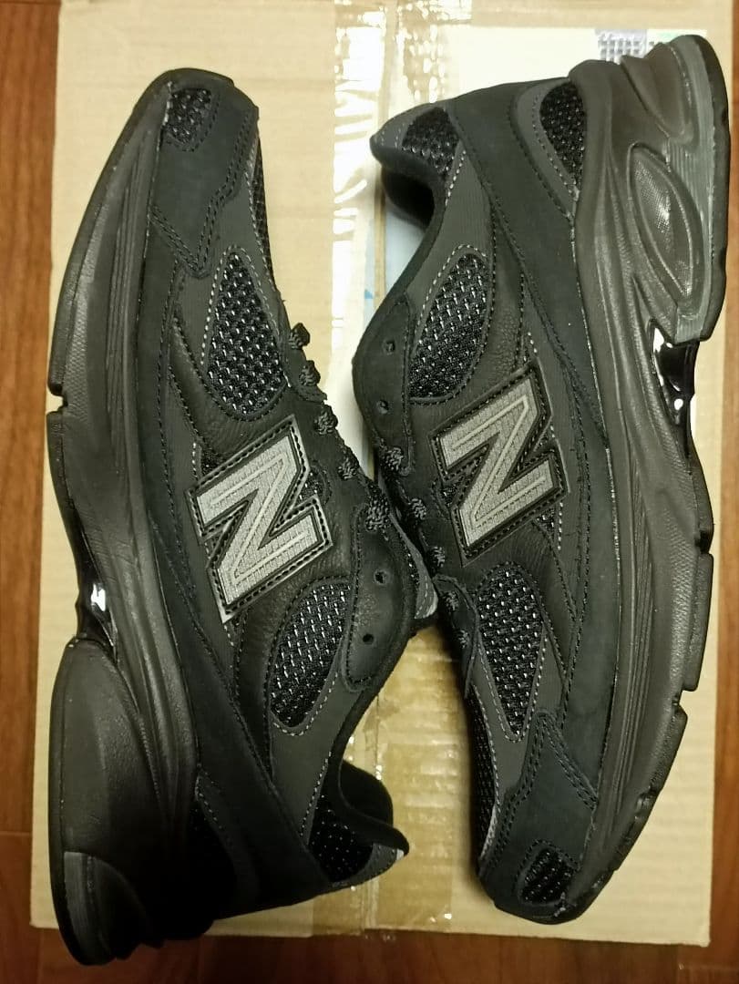 New Balance 2010 ブラック スニーカー 27