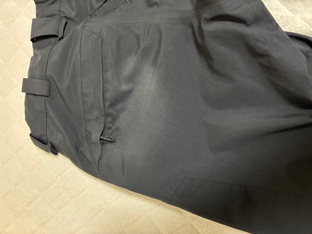 BURTON ak GORE-TEX サイクリック　黒　Mサイズ　訳あり