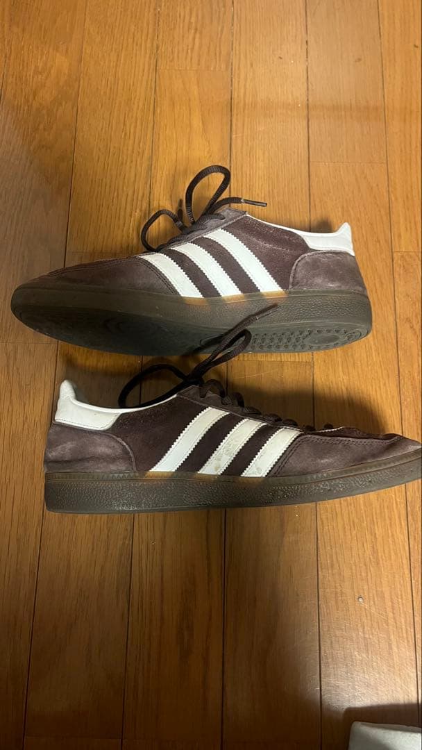 adidas スペツィアル ブラウン スエード スニーカー