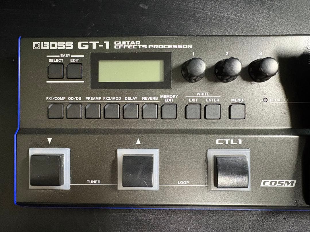 BOSS GT-1 マルチエフェクター　(純正アダプター、教科書付き)