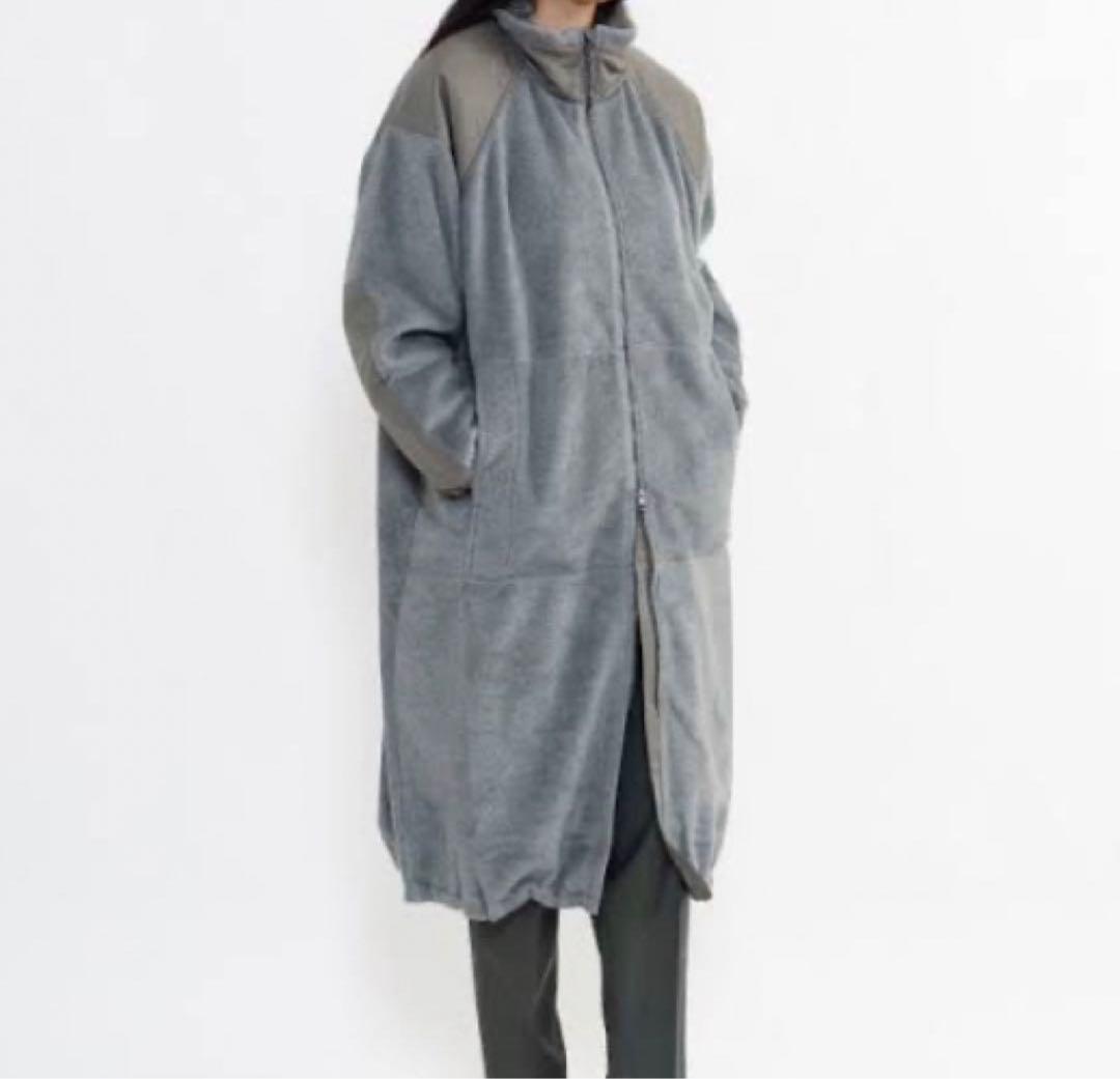 お値下げ中。　HYKE ほぼ新品　フリースコート　タグあり