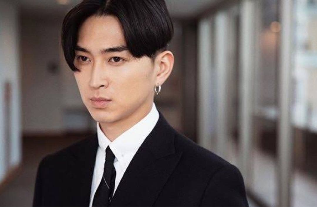 【CAREERING】501 PLACEBO 山田涼介・山下智久