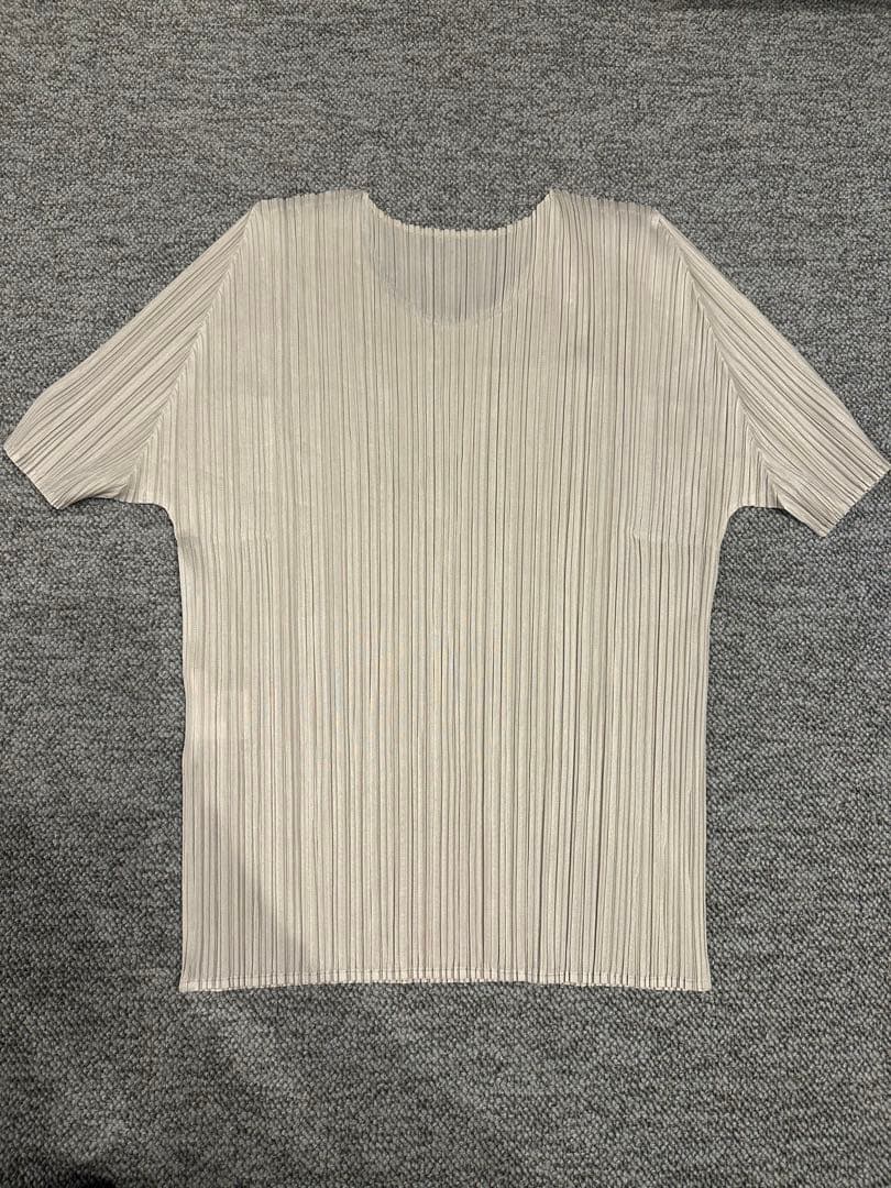 PLEATS PLEASEプリーツプリーズ 半袖Tシャツ　アイボリー