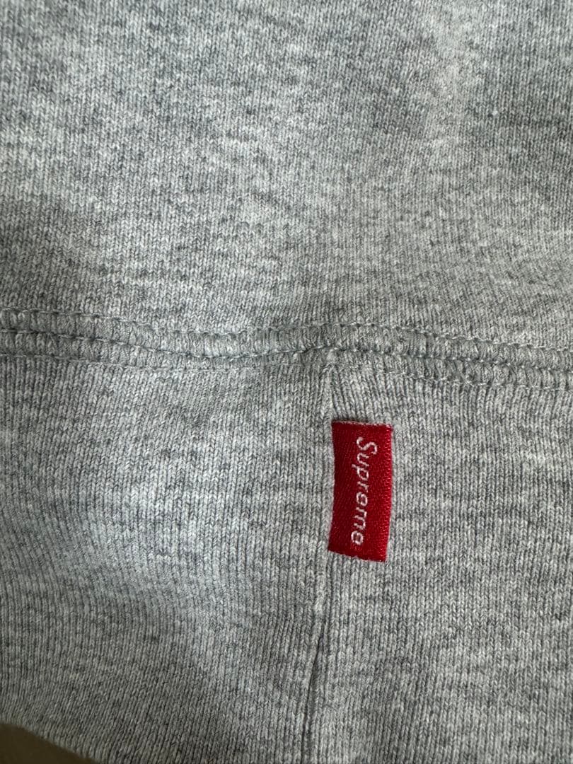 Supreme シュプリーム　Sロゴパーカー